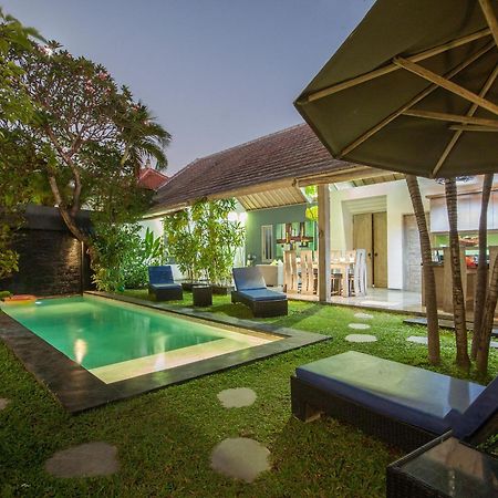 Villa Jalak Seminyak Eksteriør billede